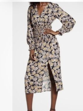 NWT hazel women’s floral smocked gold bouquet v neck midi dress, size M, AFRM